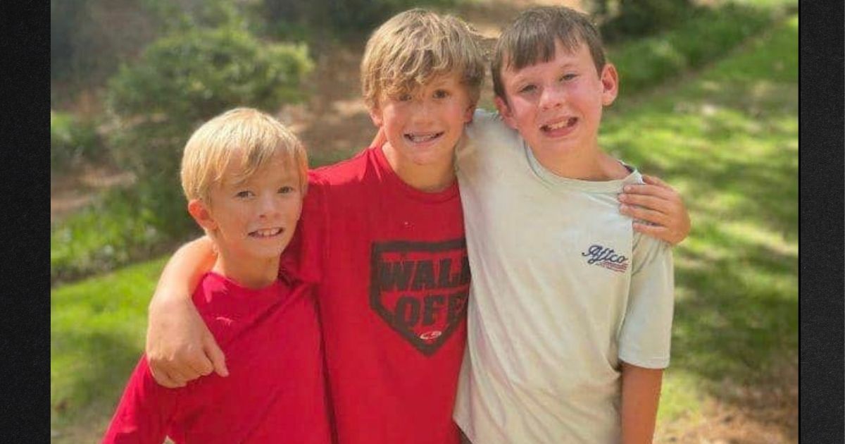Twin 10-Year-Old Boys Save Drowning Dad: 'Jesus Was Standing Right Behind Us the Whole Time'
