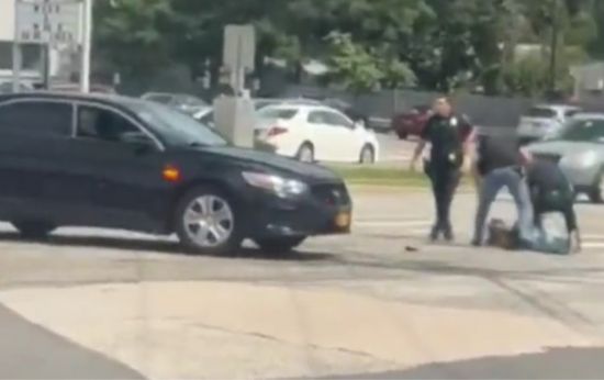 Woman Waving Gun in New York Intersection Struck Down By Police