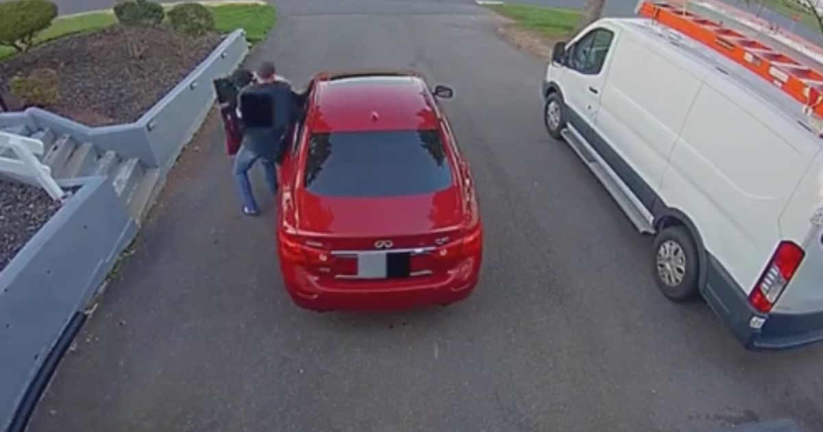 Insane Video Shows Man Fend Off 4 Attempted Car Thief Suspects – Then 1 Sound Sends Them Running