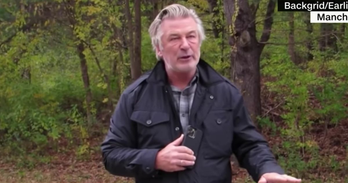 Alec Baldwin Confronts Paparazzi, Says He Wants to Work to 'Limit the Use of Firearms'