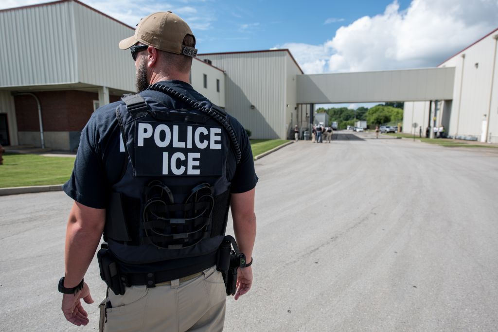 Chicago Area Judge Rules ICE Agents Can Be Arrested