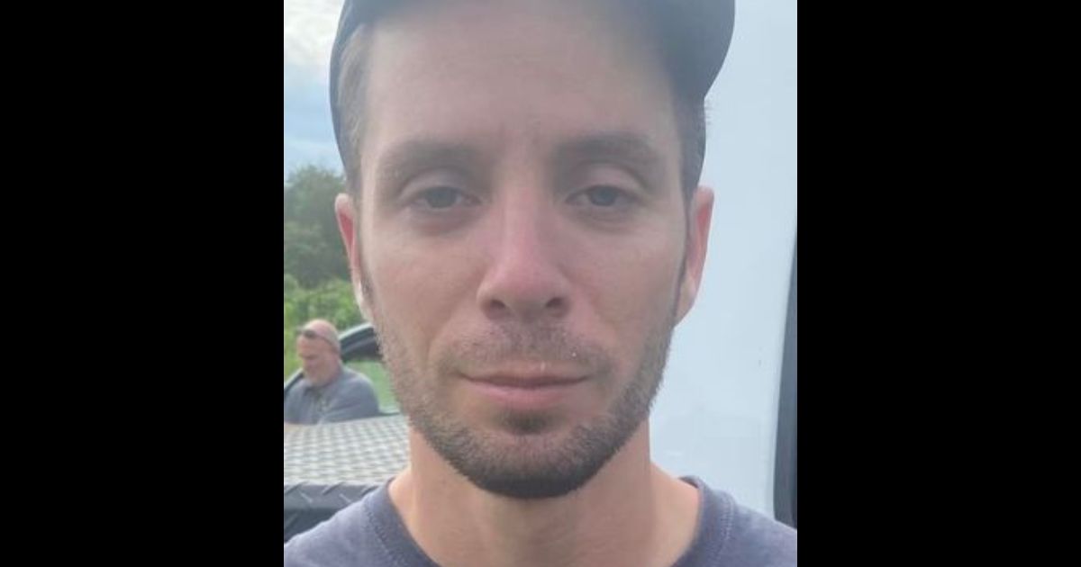 Pilot Who Stole Plane Left Revealing Note on Social Media Before Rogue Flight Over Tupelo