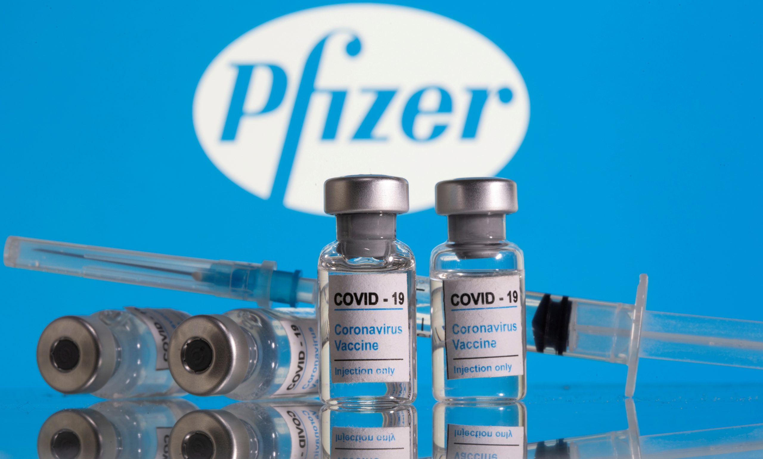 Senators Urge WH to ‘Explore’ Deploying Second Doses of COVID-19 Vaccine as First Doses