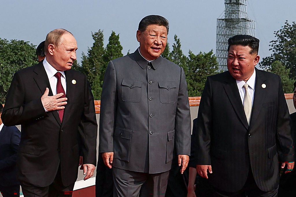 Trump Fires Off at Xi, Putin, Kim as Leaders Attend Parade Together
