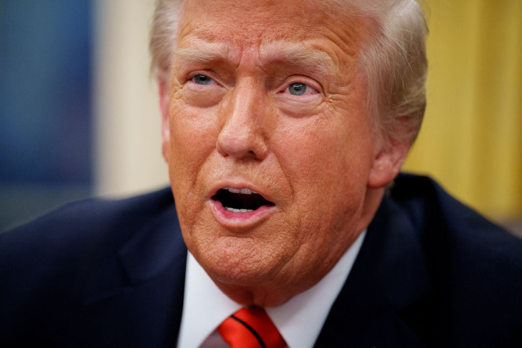 Paper or Plastic? Trump Bans Paper Straws From Fed Use