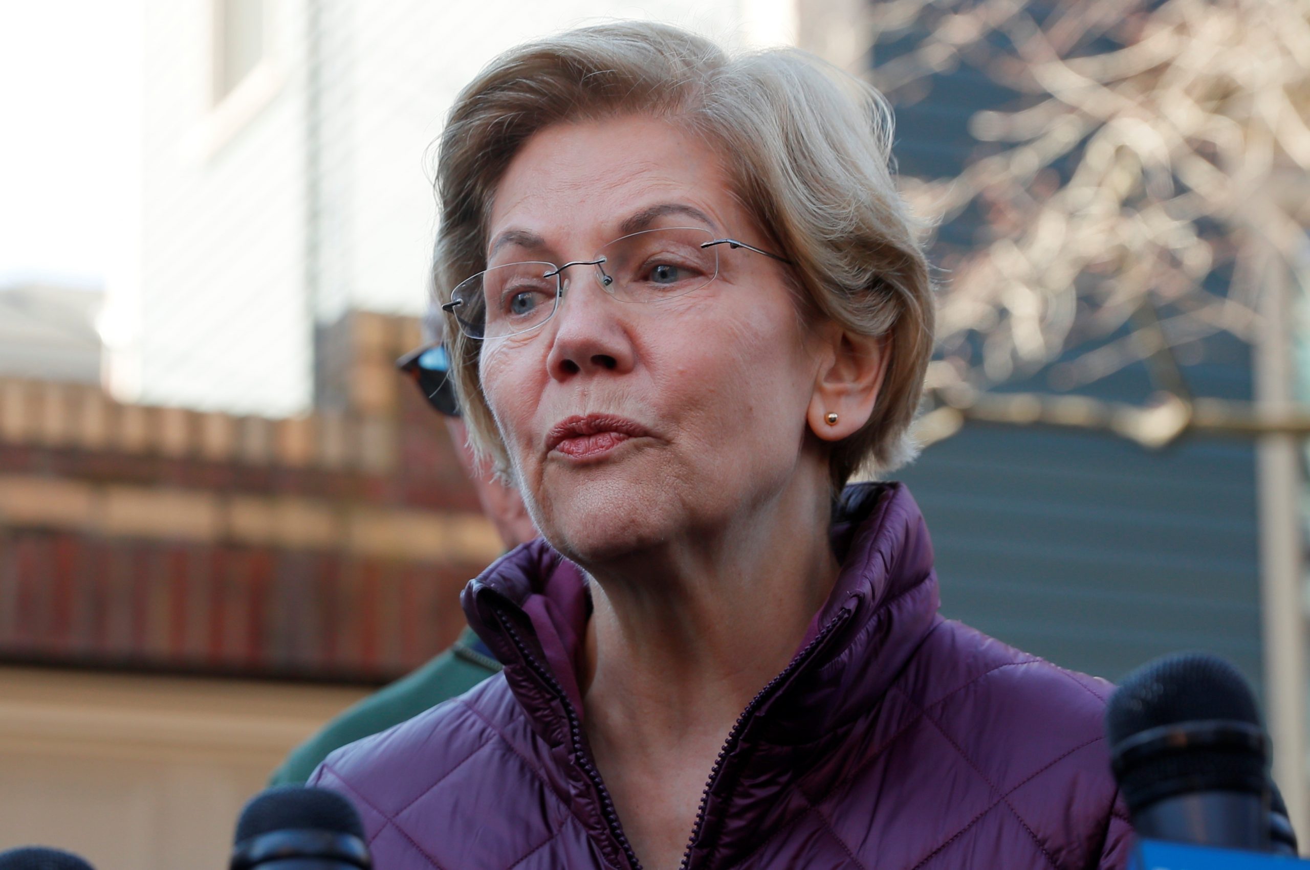 Elizabeth Warren Says She Wants To Break up Big Tech So Companies Can’t ‘Heckle Senators With Snotty Tweets’