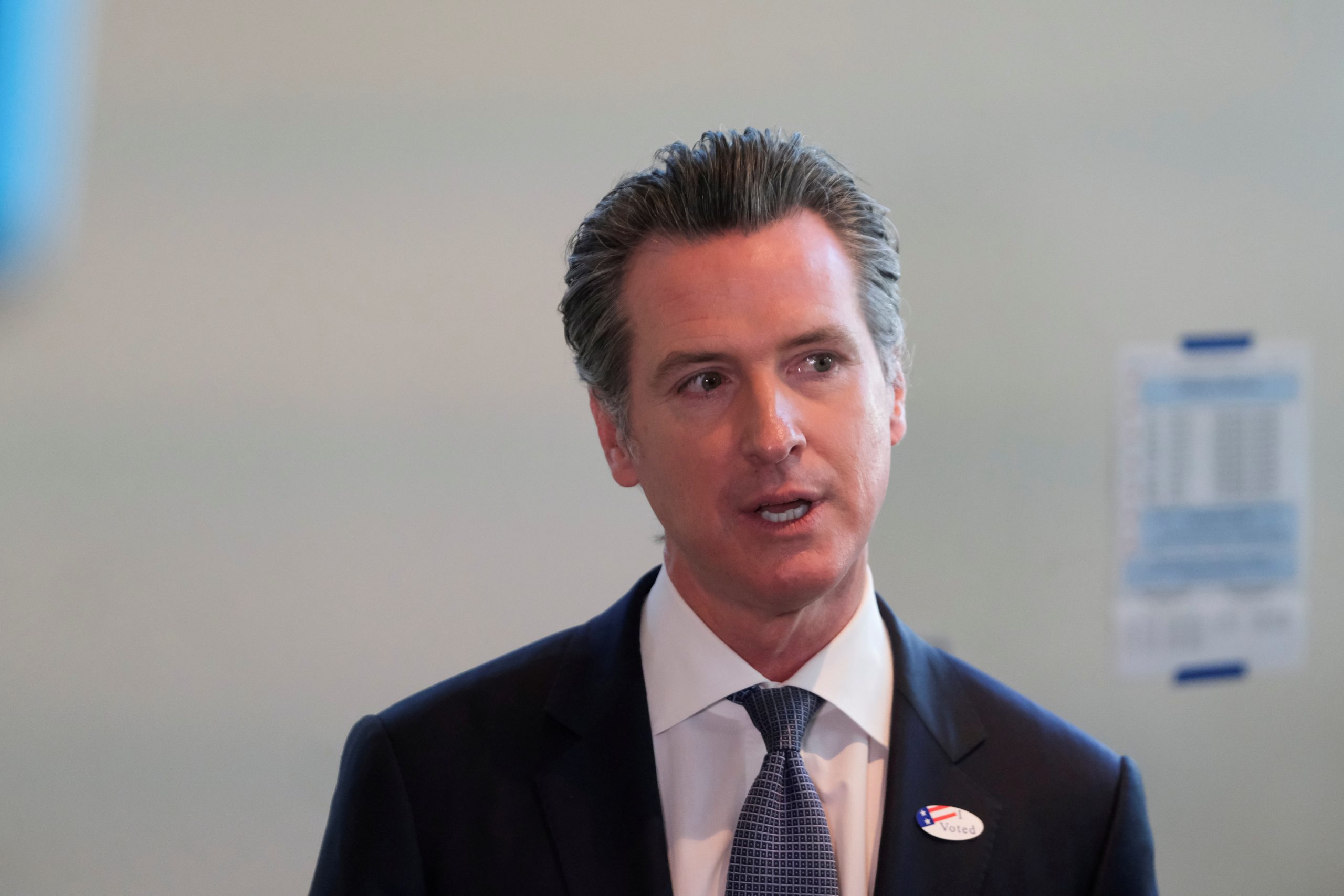 Newsom Issues Apology After Linking Train Theft to Gangs