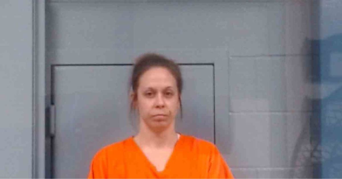 Homeowner Takes On Two Intruders at Same Time – One Ends Up in Jail, the Other Wasn’t As Lucky