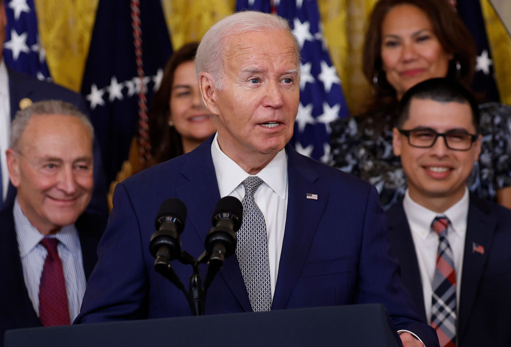 Strange Video of Biden Introducing His Homeland Security Secretary Goes Viral