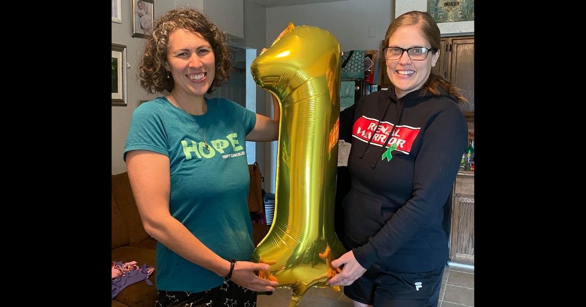 After Plea for Kidney Donor on Social Media, Stranger Turns Out to Be Perfect Match for Single Mom