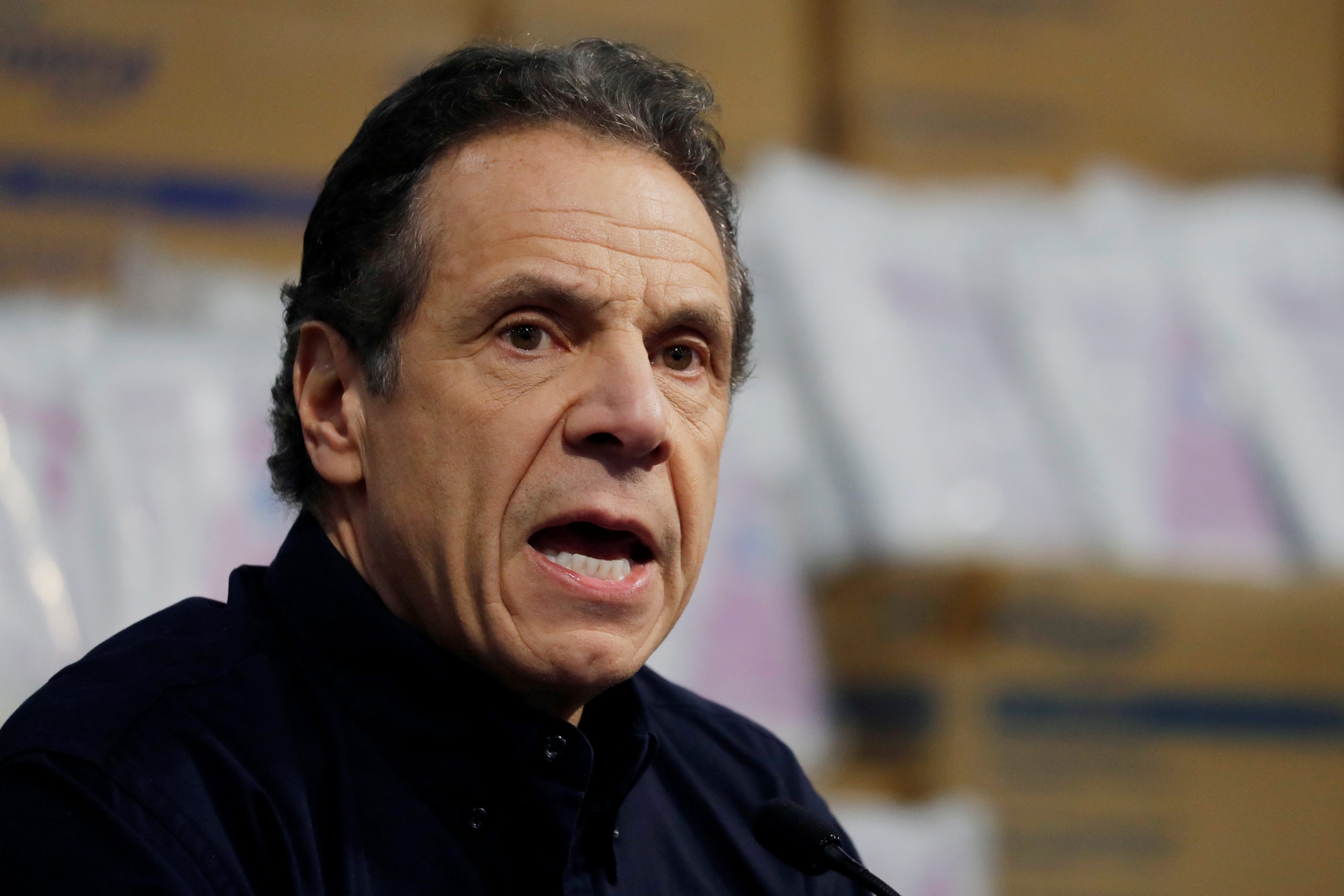 New York’s Cuomo Calls Politics ‘Hammer Into the Middle’ of US During Pandemic