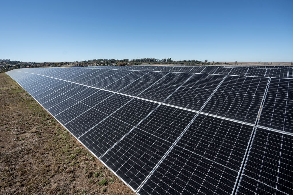 Solar Farms Come to Shocking Realization, Wildfire Smoke Appears During Peak Hours