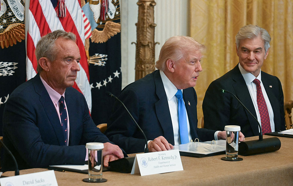 Trump to Announce Link Between Using Tylenol During Pregnancy to Autism