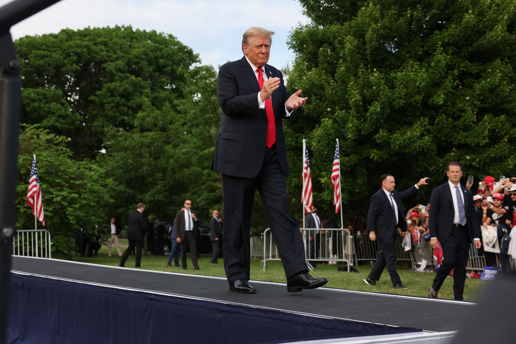 CNN Reporter Admits Trump’s Rally in NYC Had a ‘Bigger Crowd’ Than Dems ‘Would Like to See’