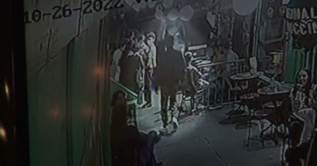 ‘Saturday Night Live’ Alum Rushed to Hospital After Being Viciously Attacked Outside NYC Comedy Club