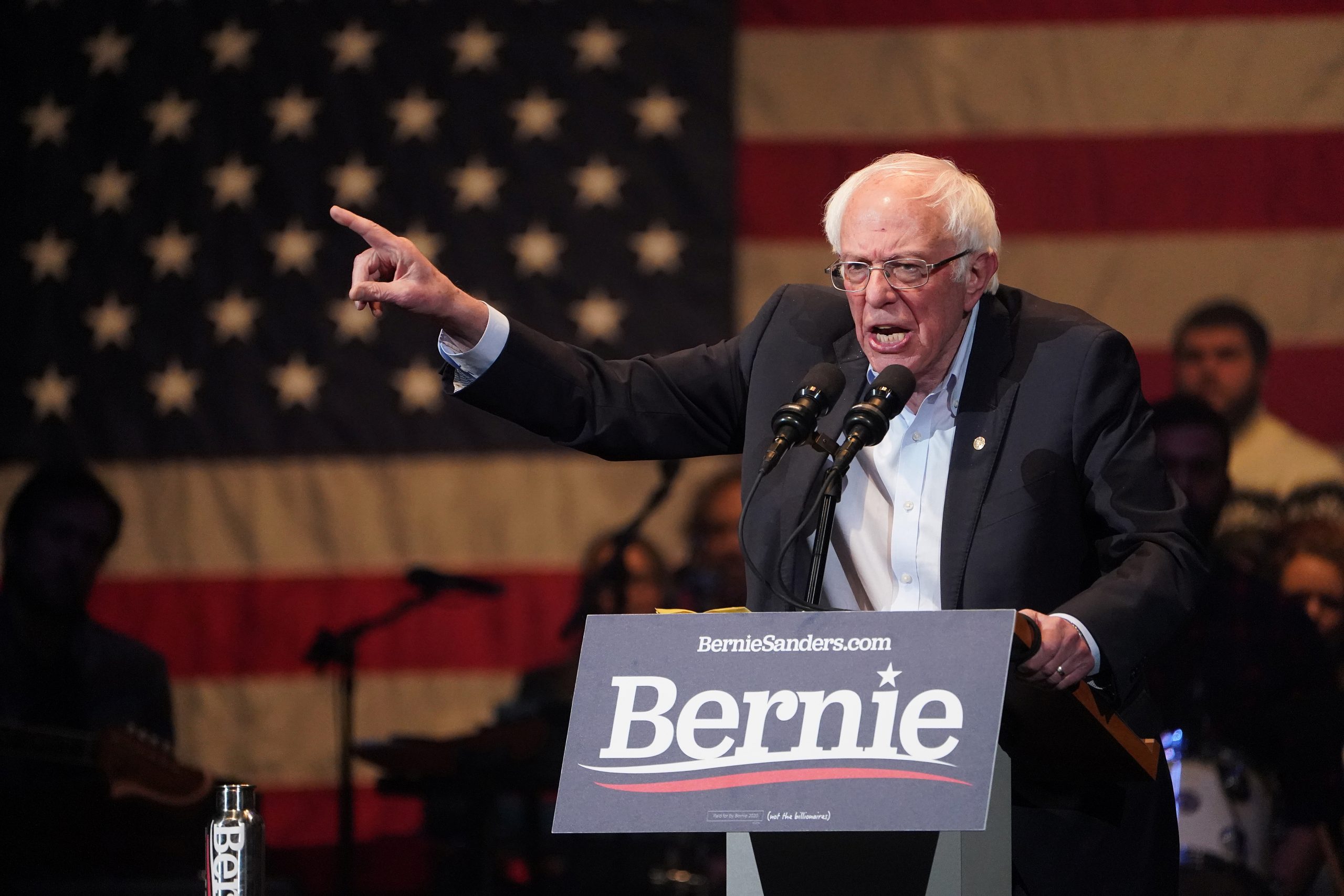On the Campaign Trail: Democrats Deliver Closing Arguments With Dogs, Comedians and Planes