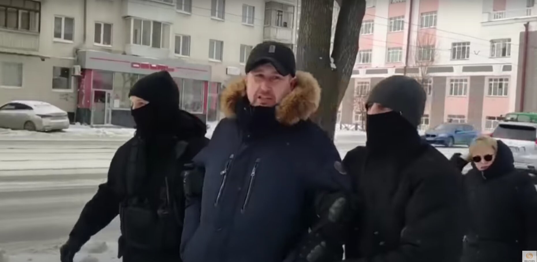 Report: Thousands of Russians Arrested Over Protests Against Ukraine Invasion