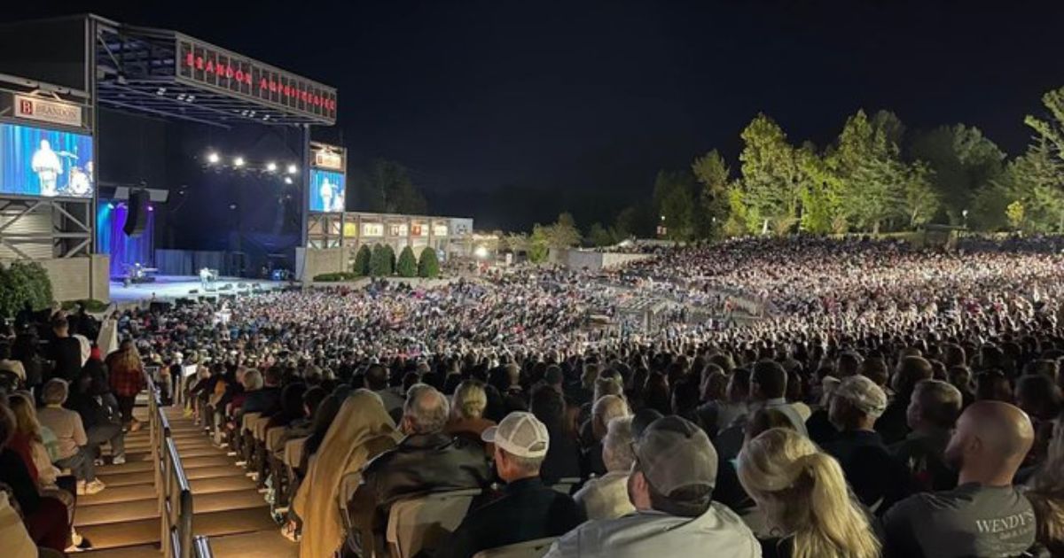 More Than 1,300 Turn to Christ During Mississippi Crusade: ‘God Is Working Here’