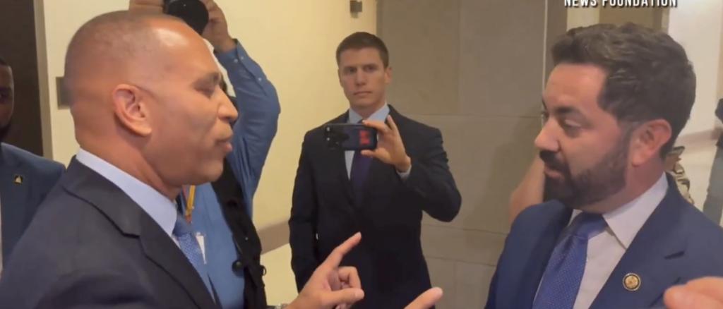 ‘Keep Your Mouth Shut’: Hakeem Jeffries Dukes It Out With House Republican Over Government Shutdown