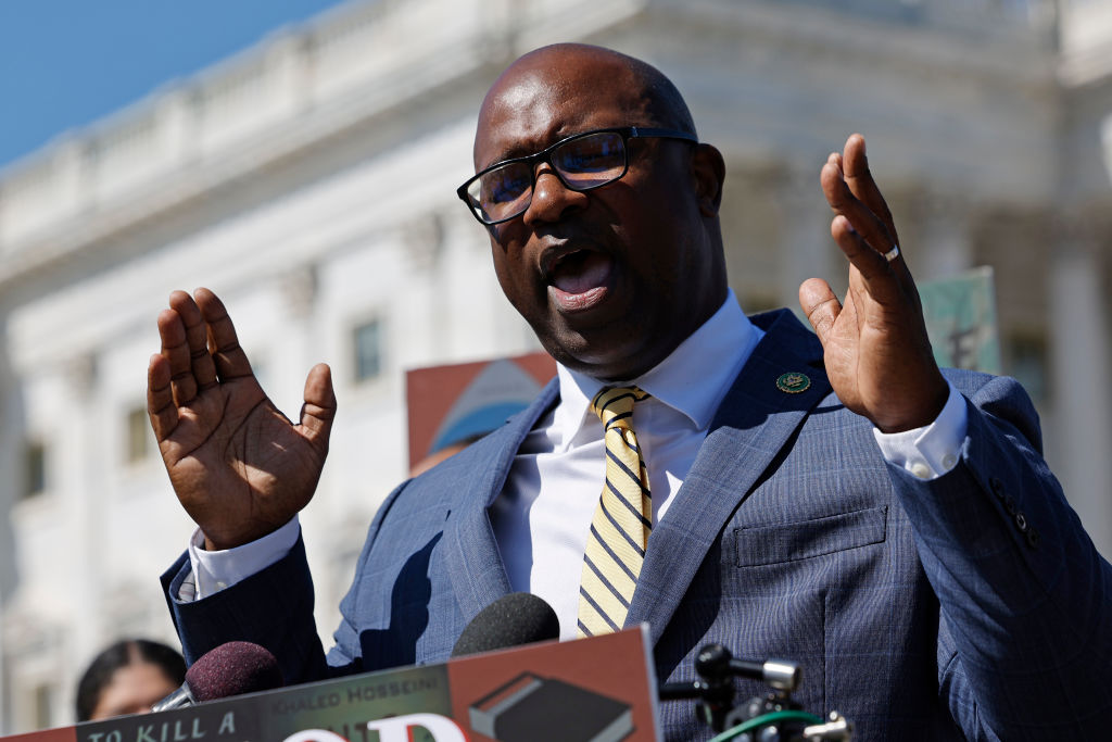 New Footage of Dem Who Pulled Fire Alarm Released – Good Luck Explaining This, Jamaal