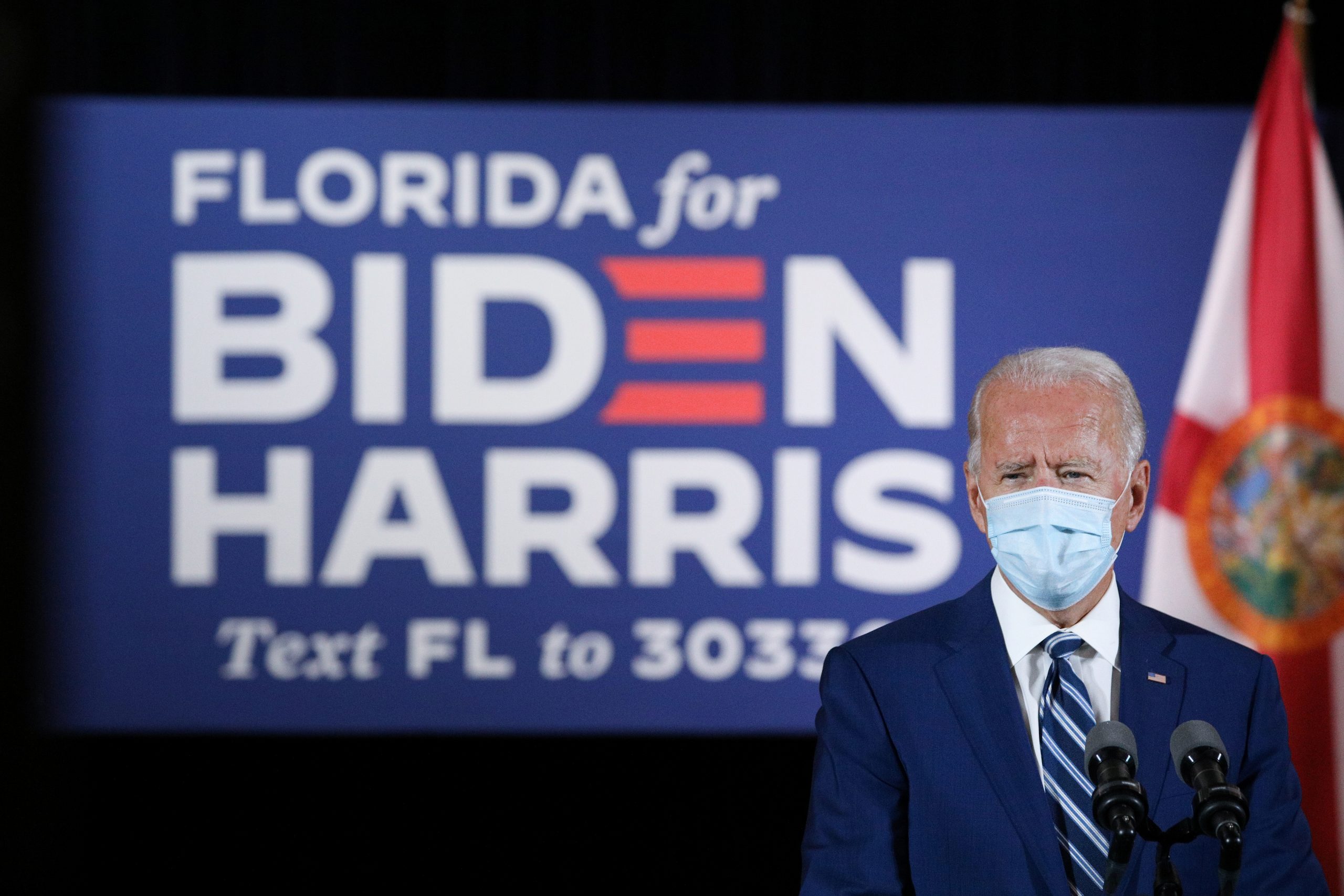 Fundraising Lifts Democrats in Final Weeks of US Election Campaign