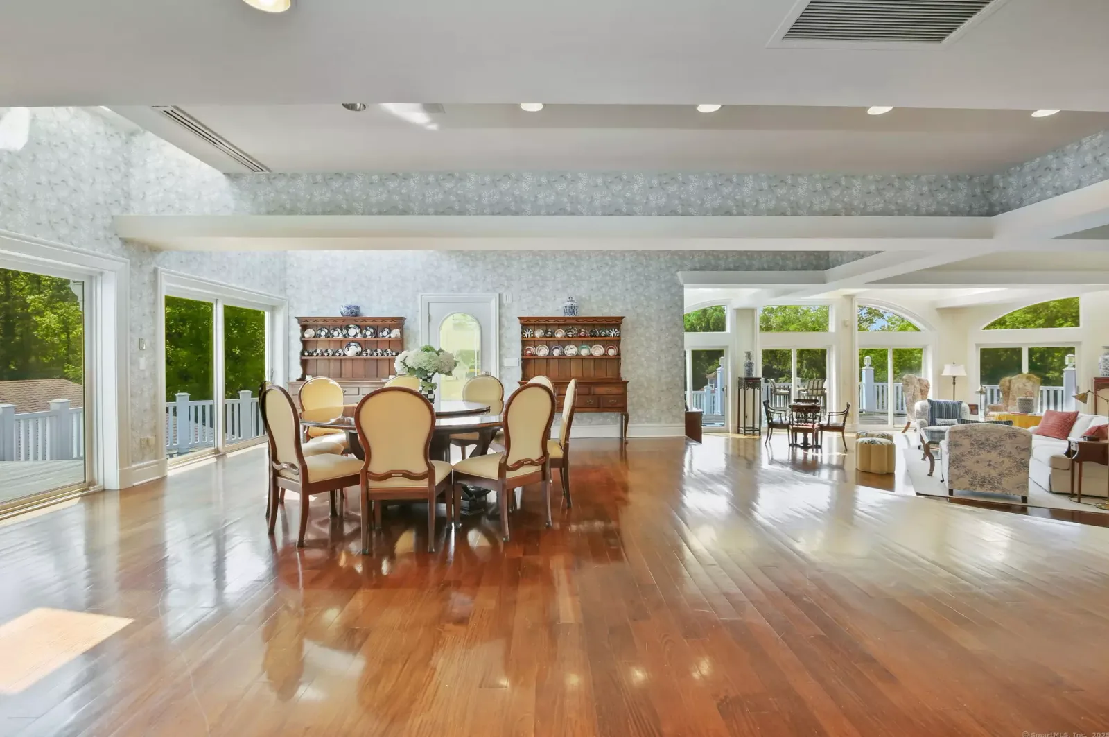 The sunroom breakfast area.