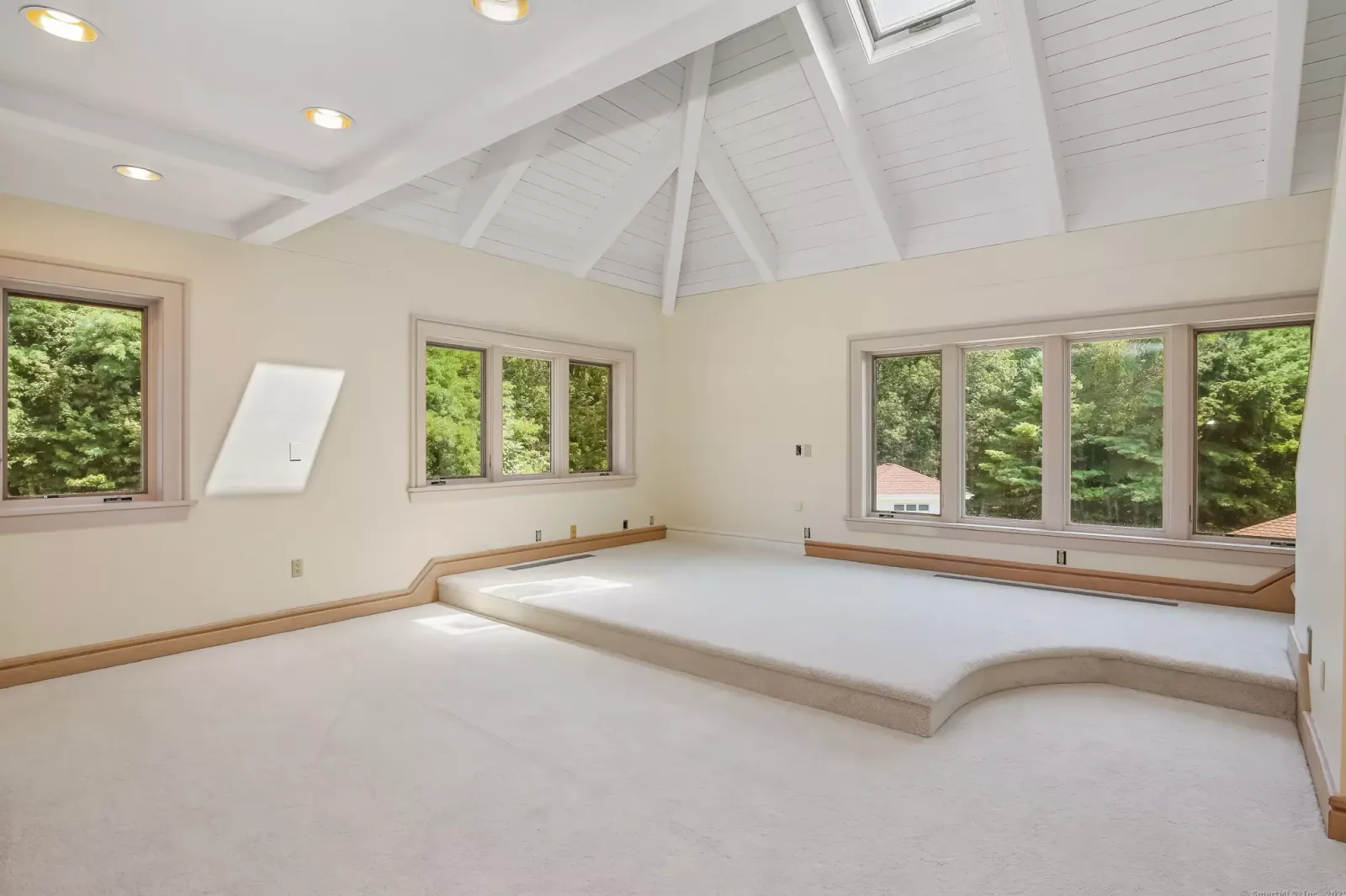 A vaulted upstairs suite.