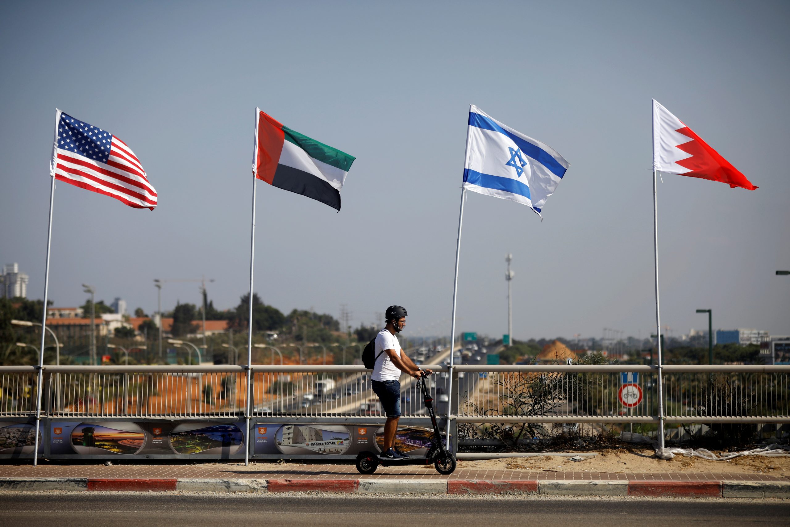 In Break With Past, UAE and Bahrain Sign US-Brokered Deals With Israel