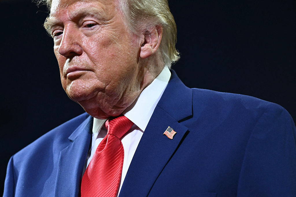 Trump Weighs ‘Massive Attack’ on Iran: Report