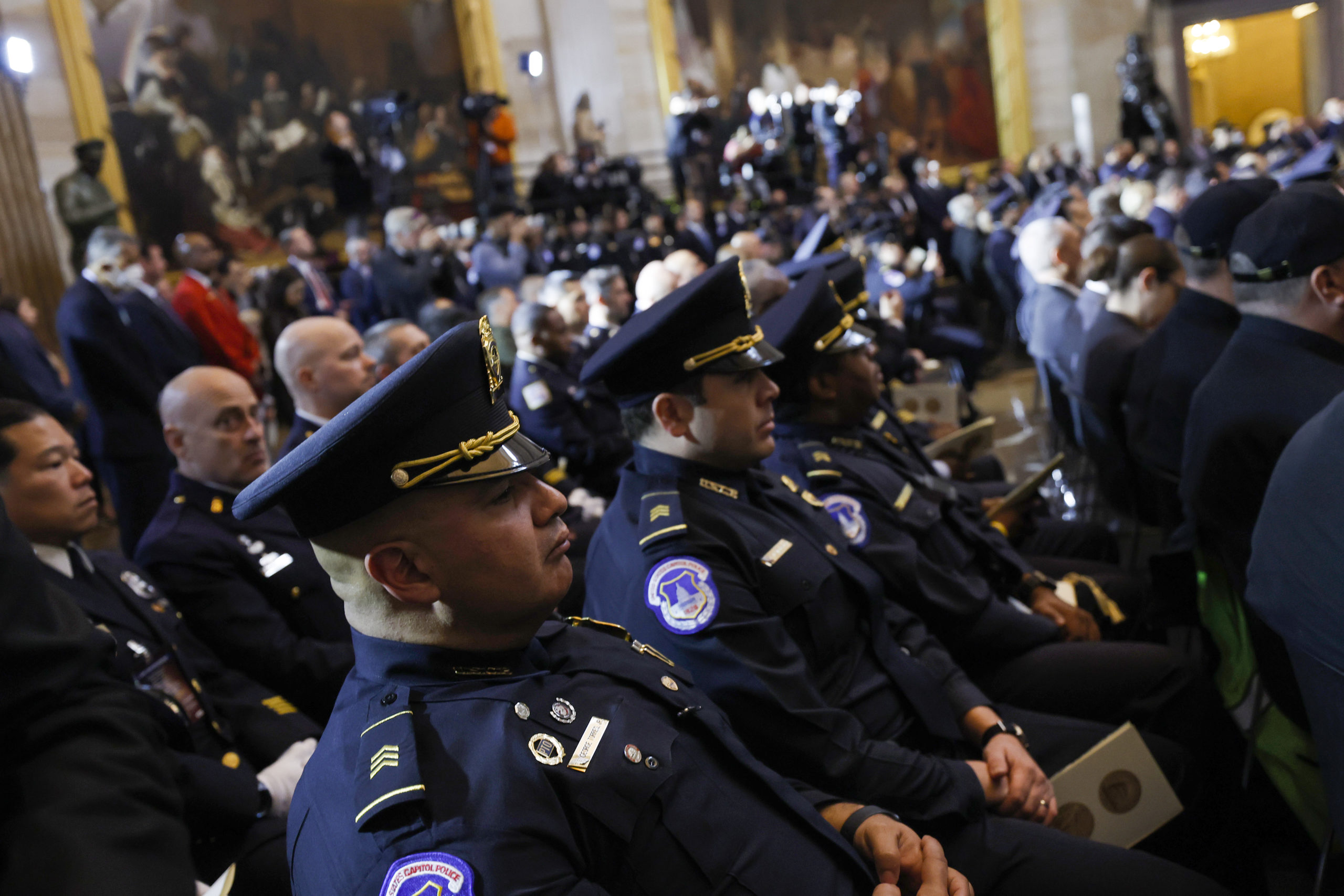Secret Service Catch Suspected Law Enforcement Impersonator Carrying Knives
