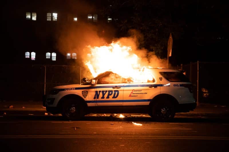 ‘I Can’t Breathe’: Protests Heat up as Curfews Imposed in Several US Cities