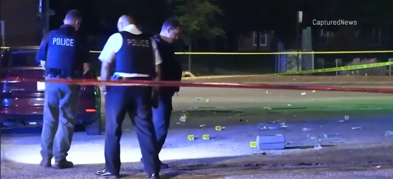 Trump Calls on Illinois Governor After Deadly Chicago Weekend Shootings