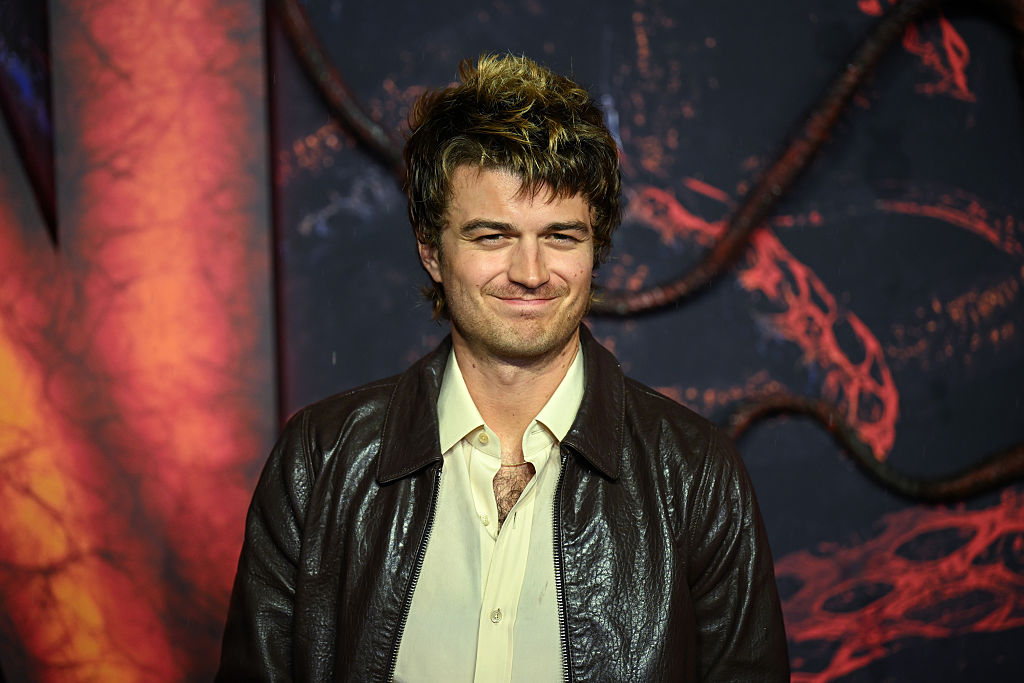 Joe Keery of ‘Stranger Things’ Overtakes Taylor Swift on Spotify