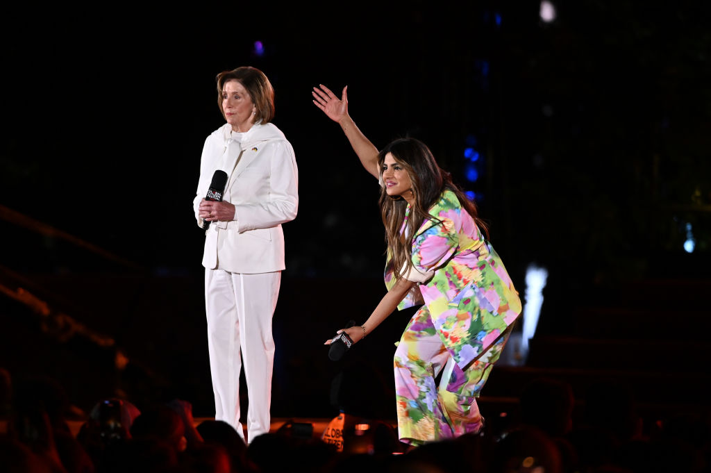 Pelosi Booed from the Moment She Took the Stage, Audience Only Stops After She Leaves
