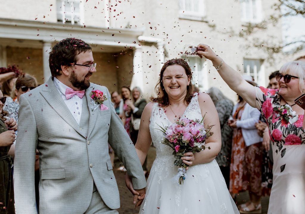 Couple Plan Wedding In 4 Weeks After Bride’s Brain Tumor Diagnosis