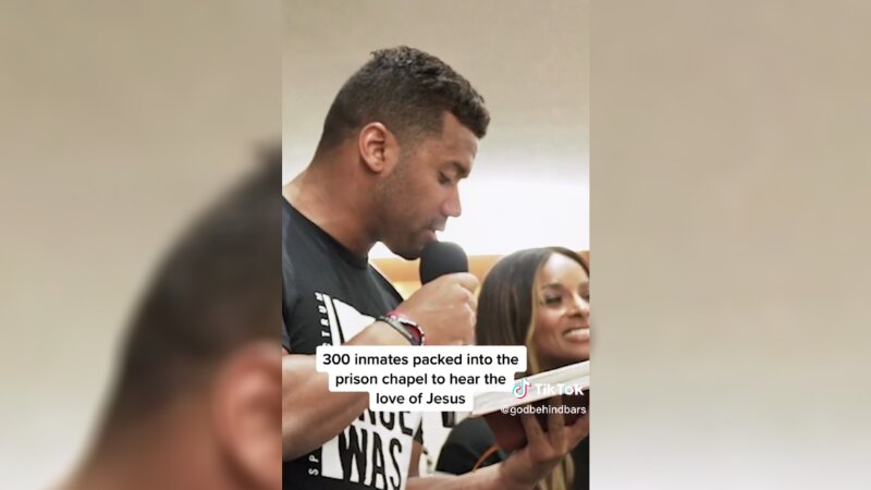 Singer Ciara and NFL Quarterback Preach and Sing Worship With Inmates in Maximum Security Prison