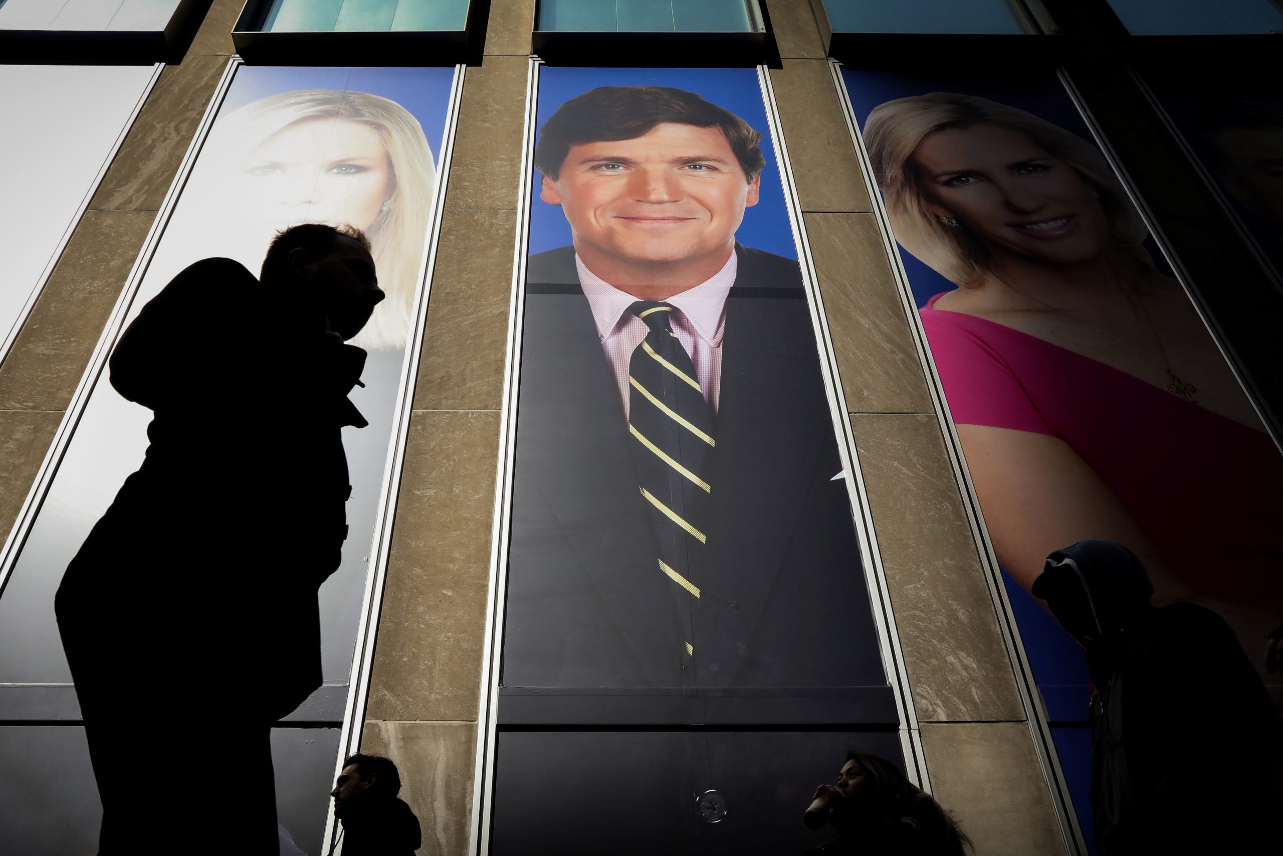 Commentary: 1,500 Rabbis Come To Tucker Carlson’s Defense as ADL Calls for His Firing