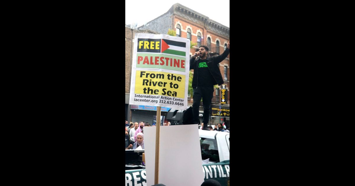 Riot Erupts in NYC as Thousands of Pro-Palestinian Protestors Take to Streets – Police: ‘It Got Pretty Heated’