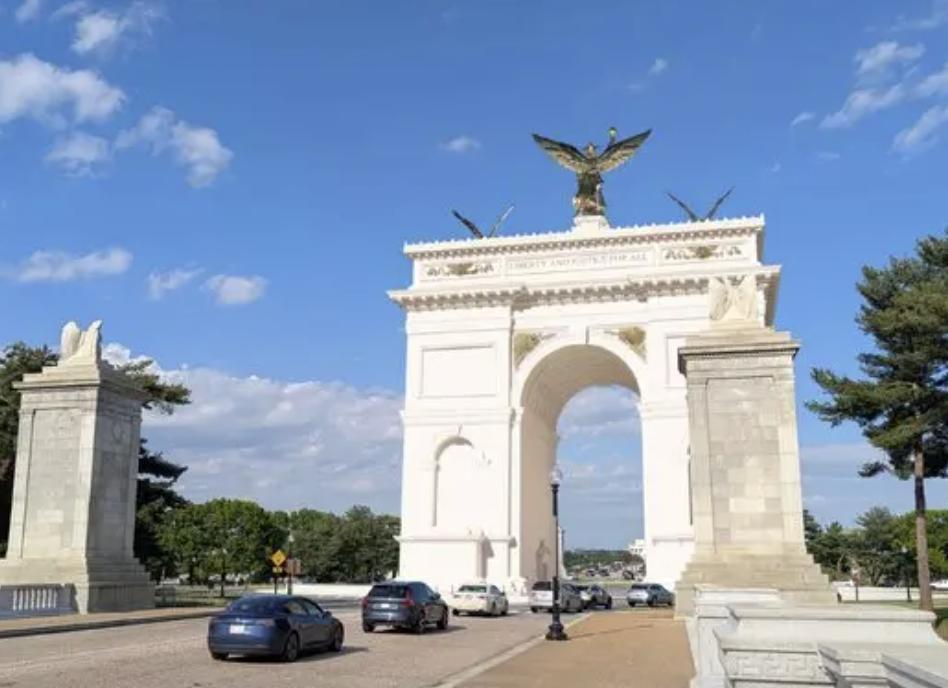 ‘Trump Arch’ Gets Good News