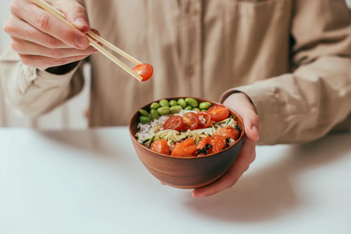 How to use chopsticks