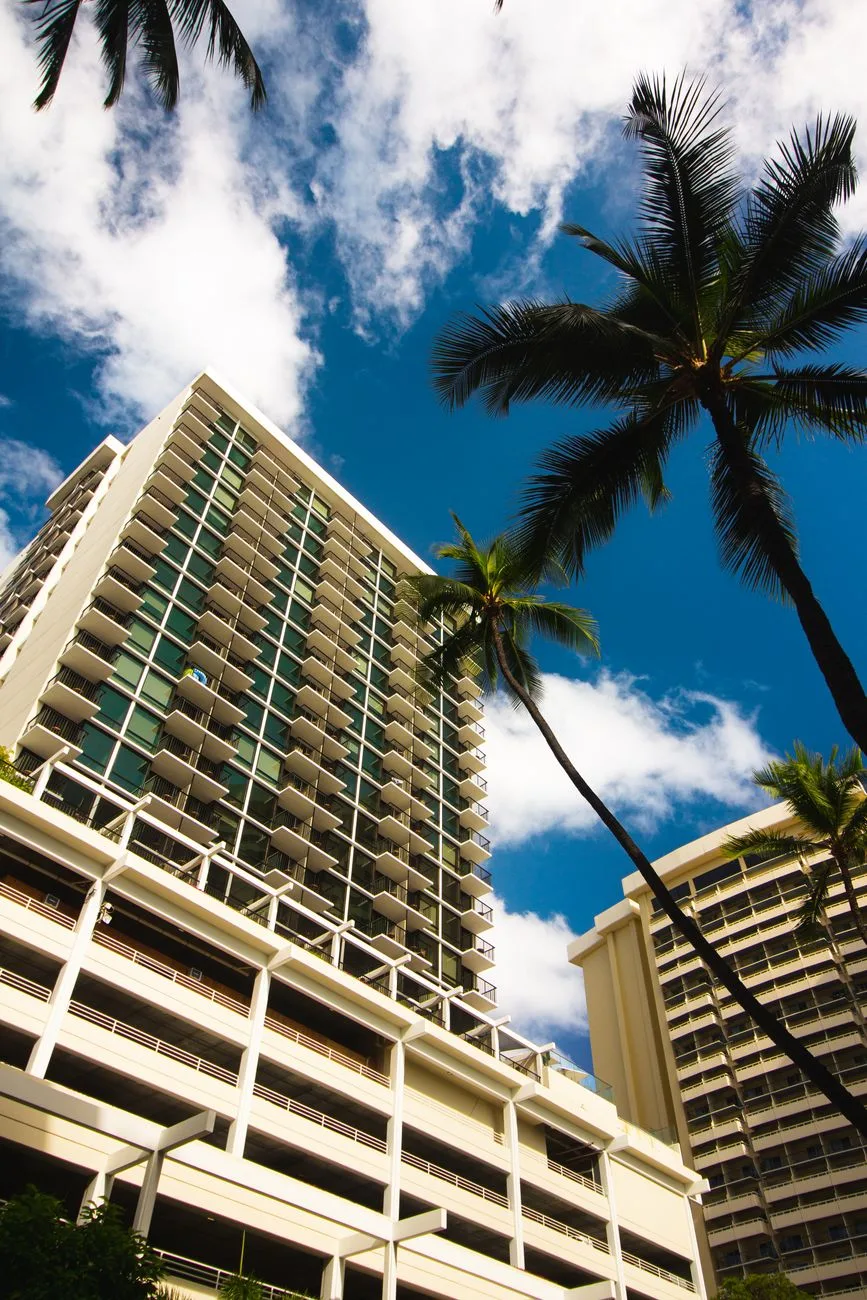 Honolulu Examiner Rules Flight Attendant Death Suicide