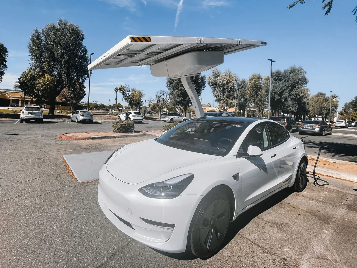 LHN Energy to bundle solar power with EV charging for Singapore fleets