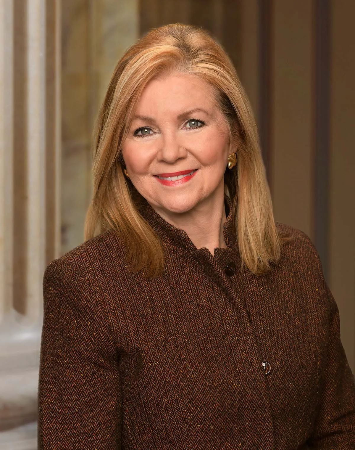 Voters In Tennessee Say Machines Are Defaulting To Choose GOP Candidate Marsha Blackburn