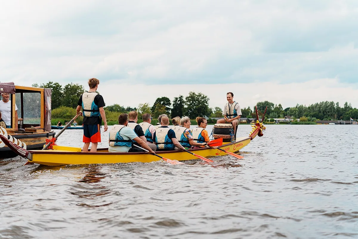 Breast cancer survivor teams row worldwide