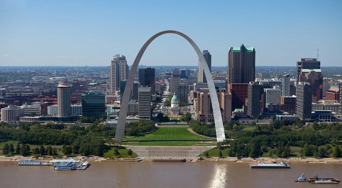 TopTenStLouis Launches Greater St. Louis Discovery Hub