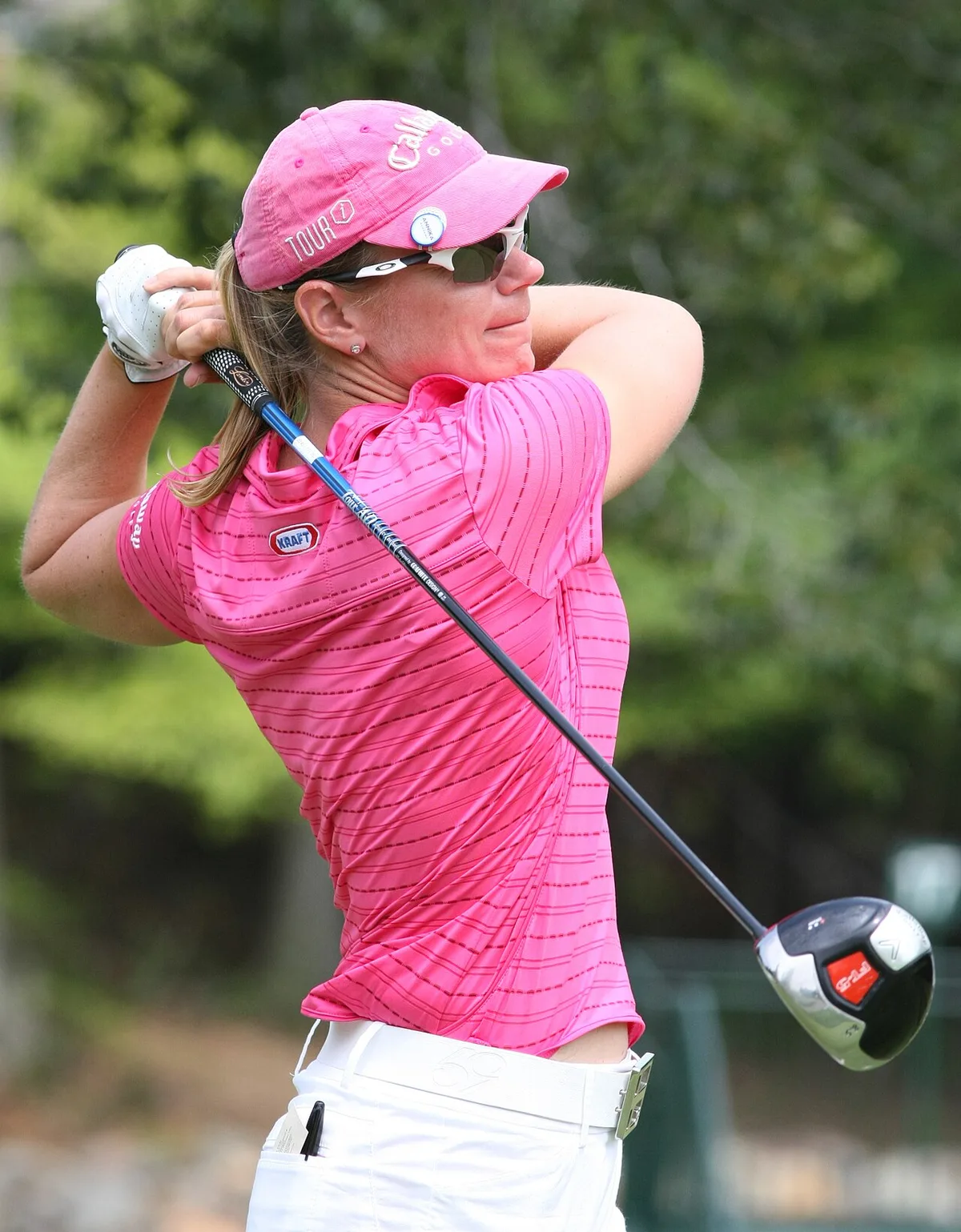 Grants and public sessions boost several women’s golf programs
