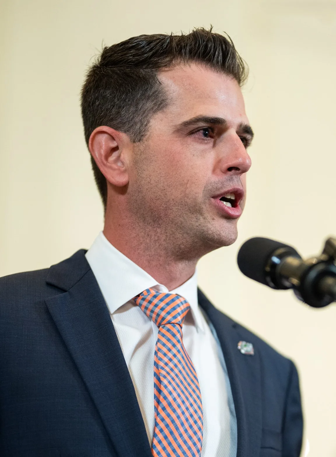 Todd Golden inks six-year extension highest-paid Gators coach