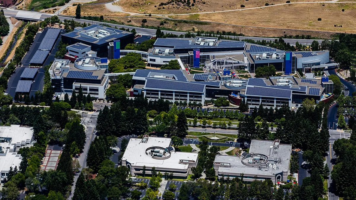 Alphabet Plunge Weighs on US Stocks
