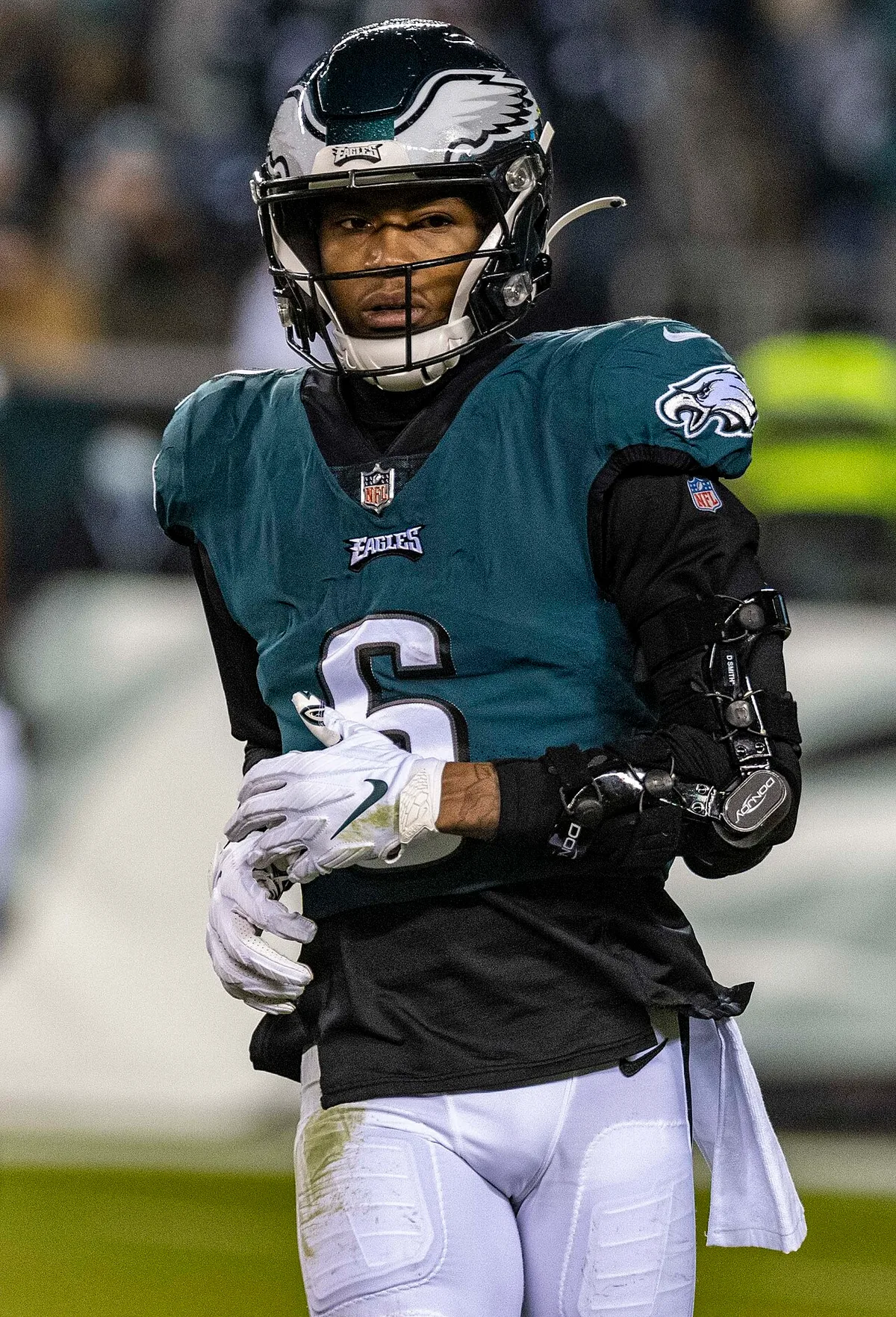 Eagles Lose DeVonta Smith, Dontayvion Wicks vs. Cowboys