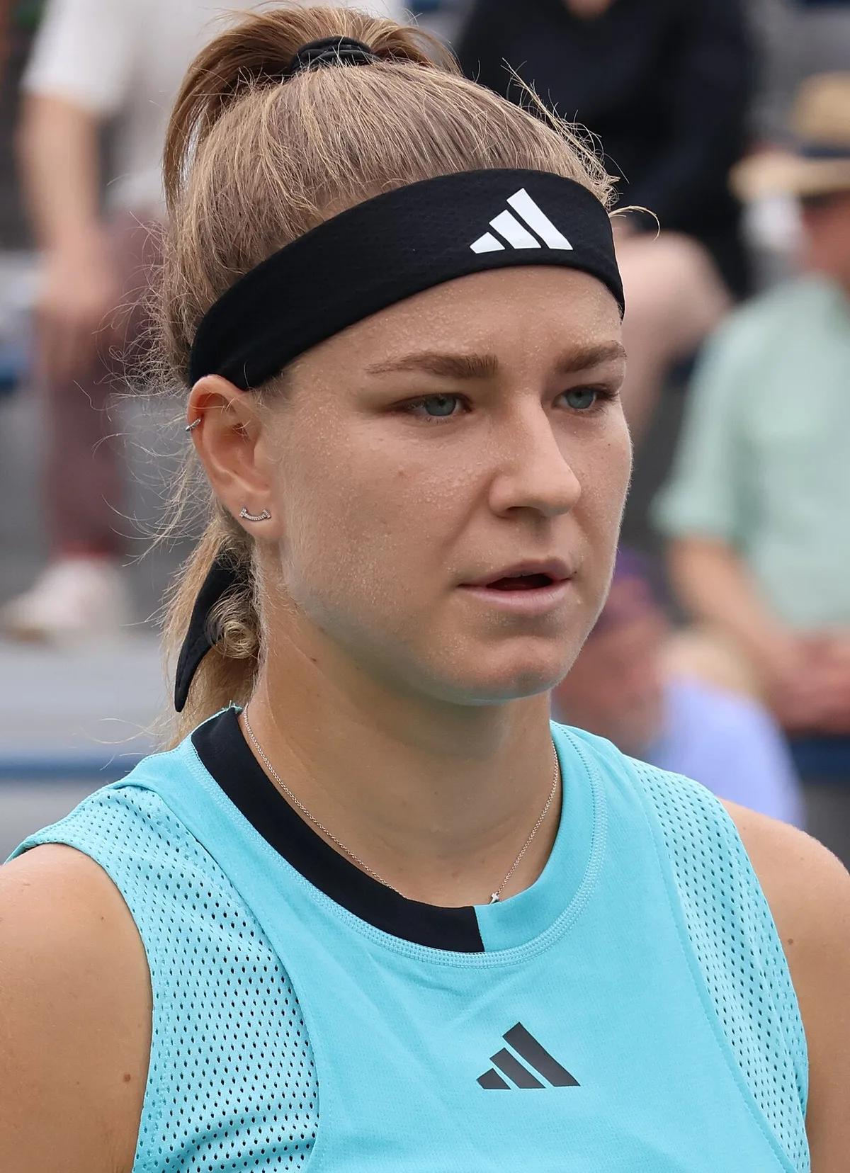 Muchova Clinches Final WTA Finals Spot